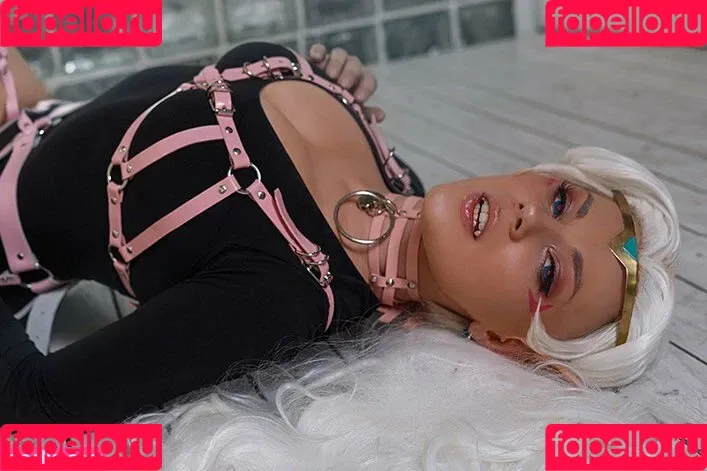 Adamae Dono Onlyfans Photo Gallery 