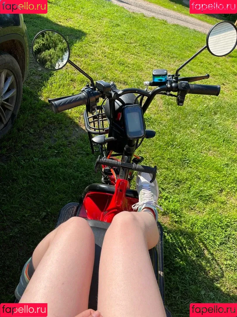 Adamae Dono Onlyfans Photo Gallery 