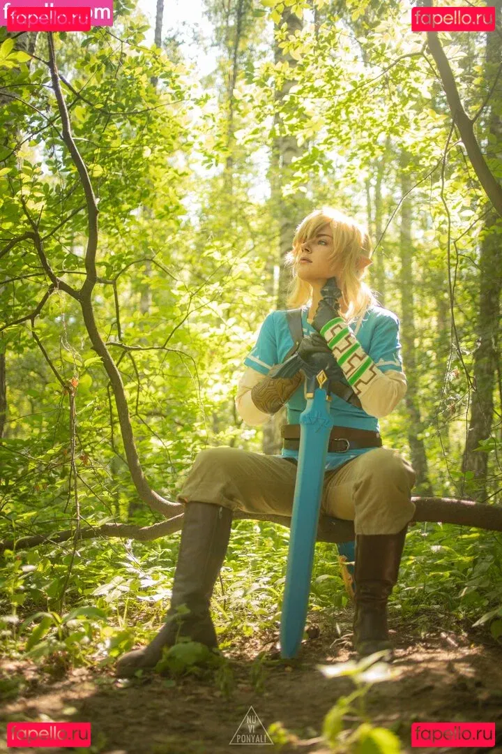 Adamae Dono Onlyfans Photo Gallery 