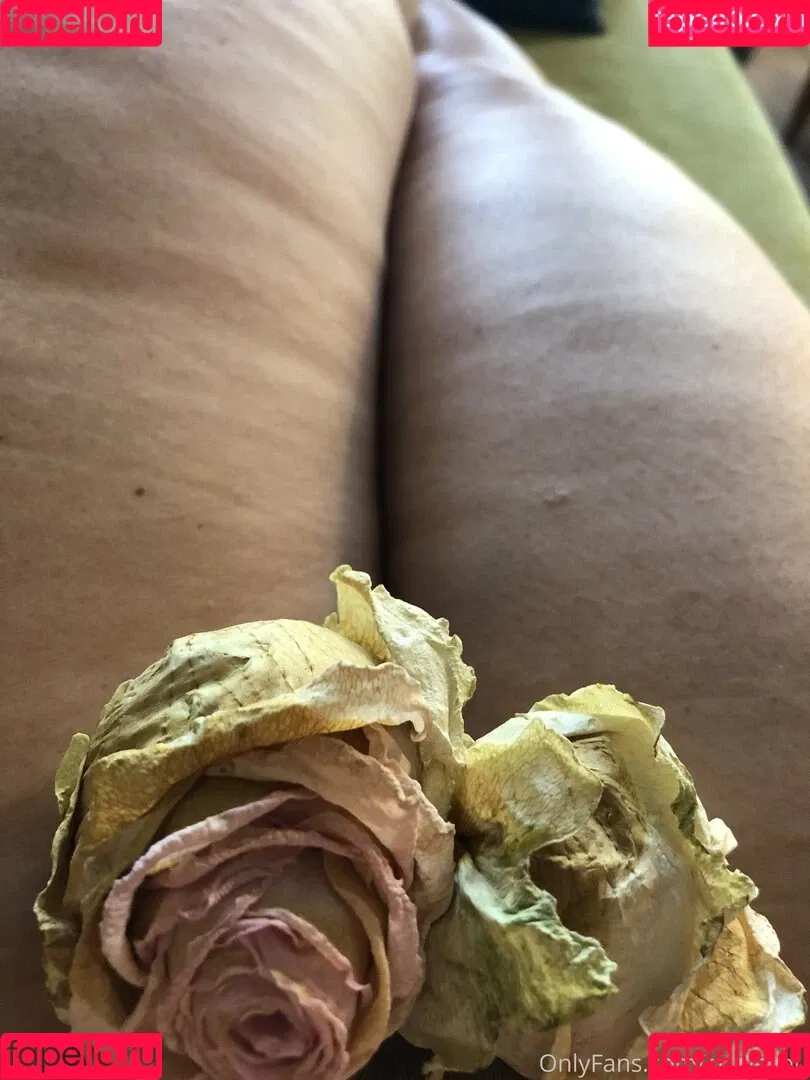 femdomyou Onlyfans Photo Gallery 
