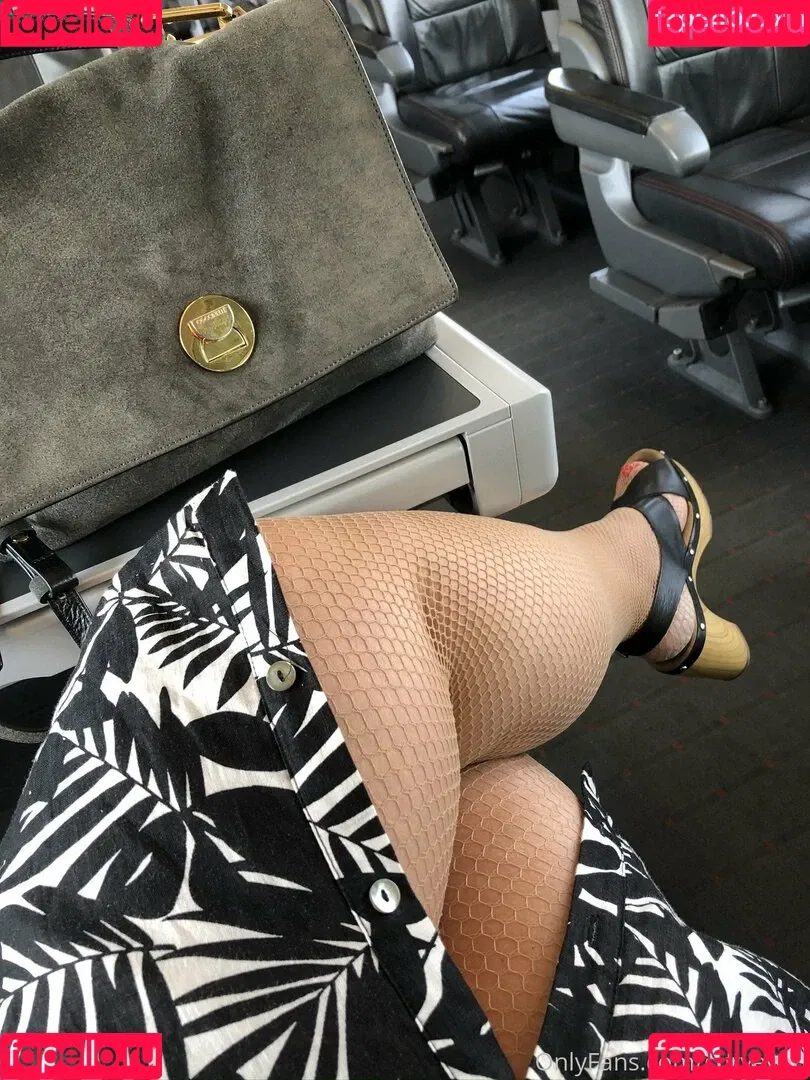 femdomyou Onlyfans Photo Gallery 