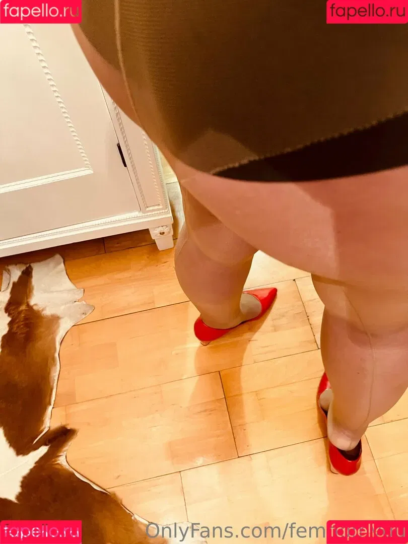 femdomyou Onlyfans Photo Gallery 