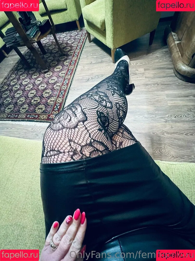 femdomyou Onlyfans Photo Gallery 