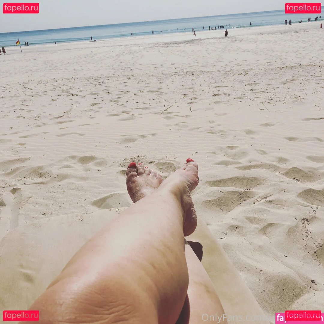 femdomyou Onlyfans Photo Gallery 