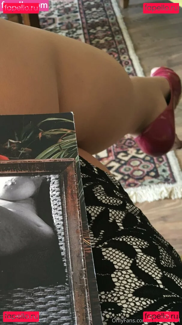 femdomyou Onlyfans Photo Gallery 