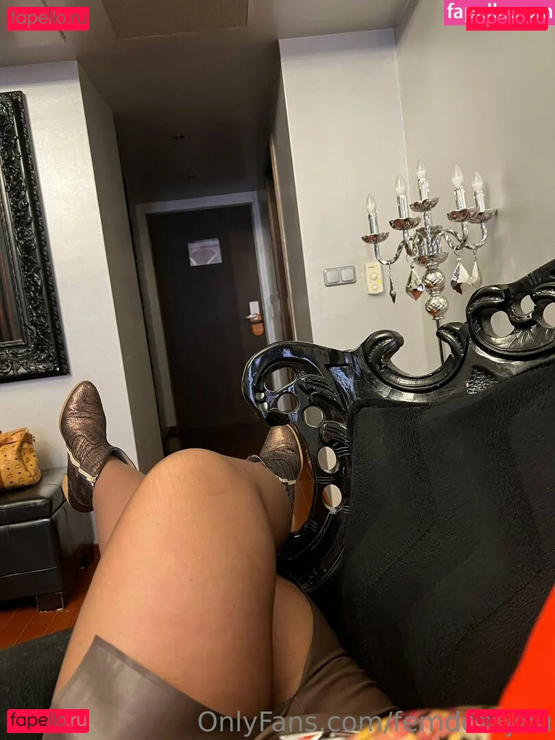 femdomyou Onlyfans Photo Gallery 