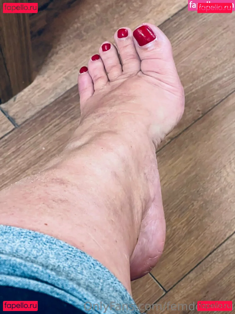 femdomyou Onlyfans Photo Gallery 