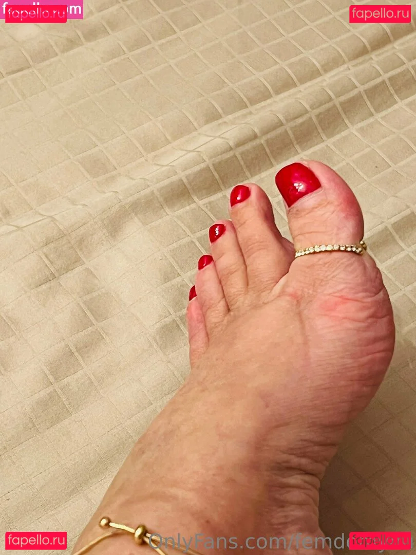 femdomyou Onlyfans Photo Gallery 