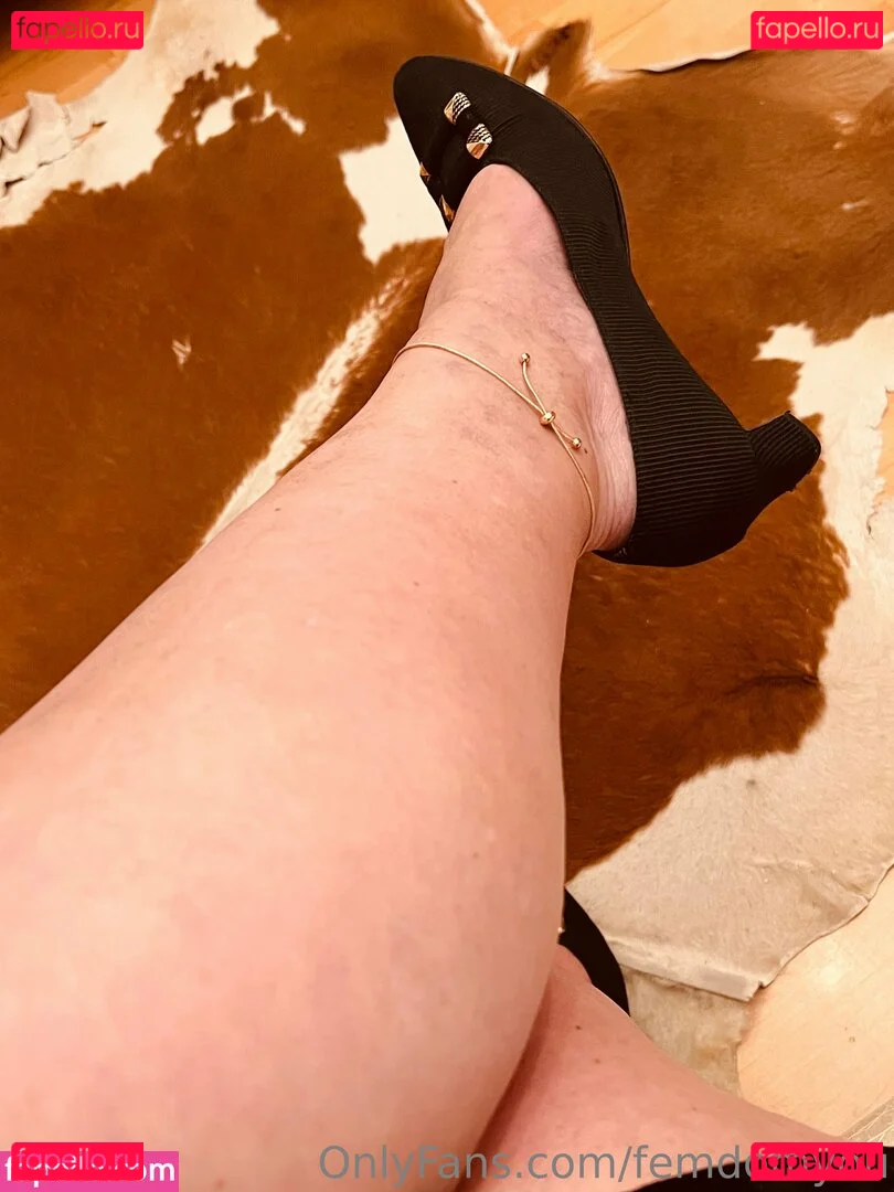 femdomyou Onlyfans Photo Gallery 