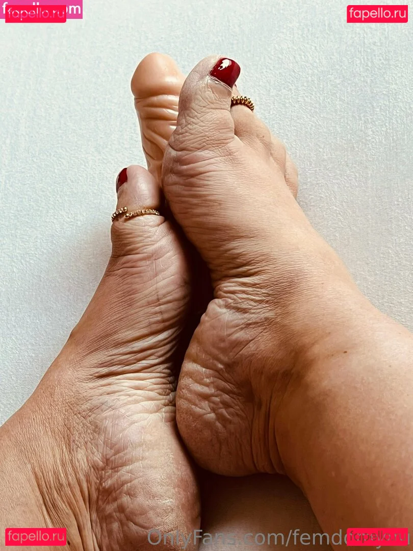 femdomyou Onlyfans Photo Gallery 