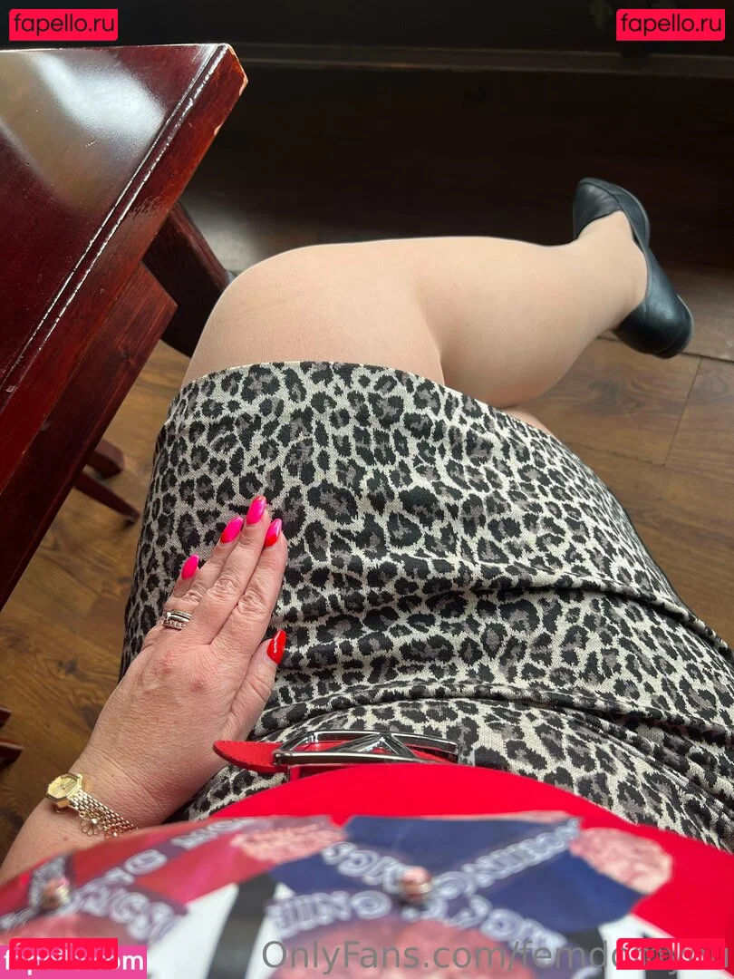 femdomyou Onlyfans Photo Gallery 