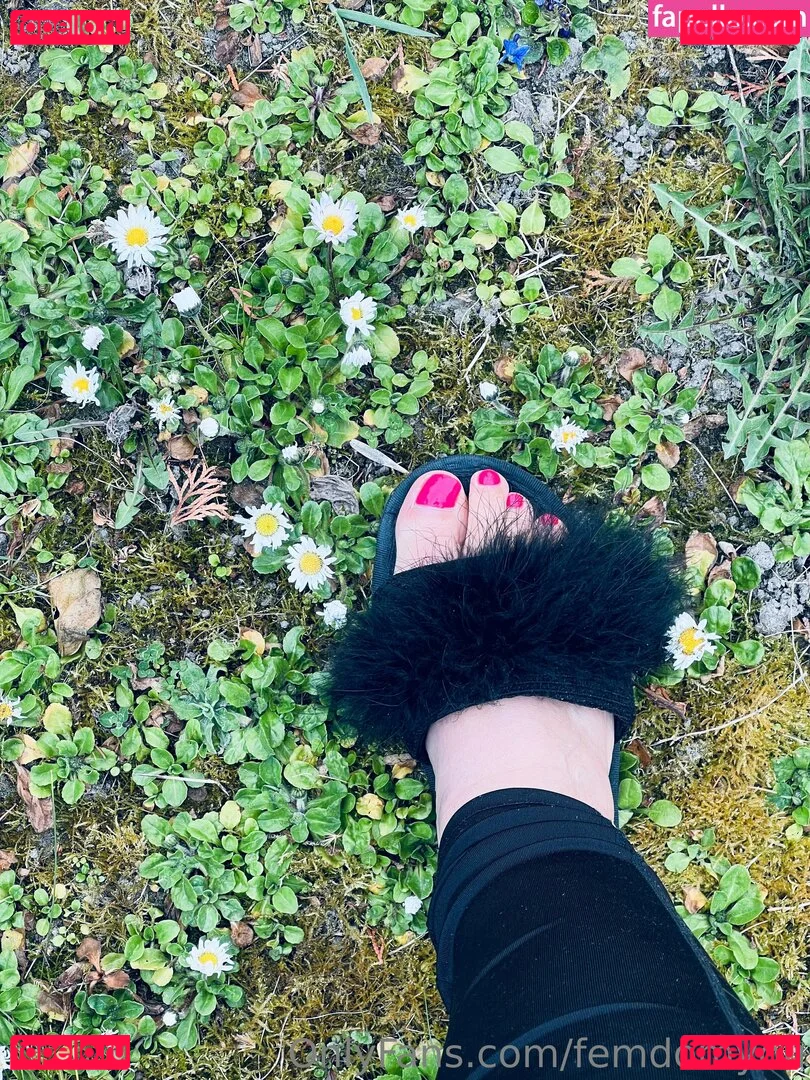 femdomyou Onlyfans Photo Gallery 