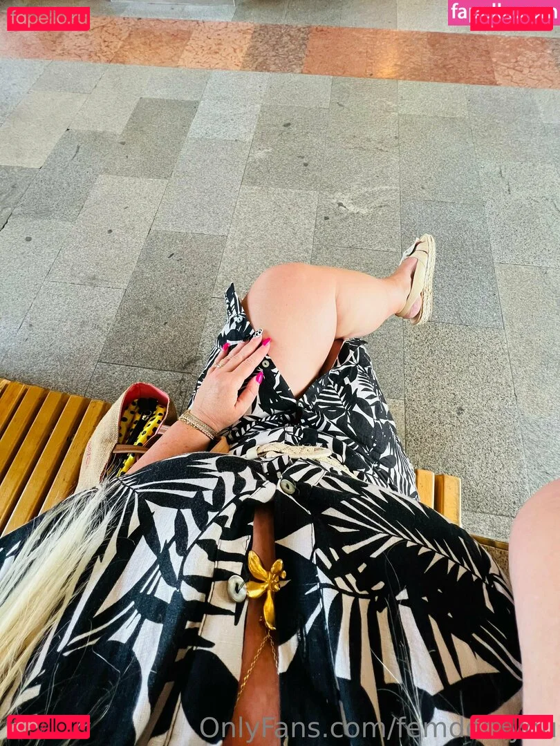 femdomyou Onlyfans Photo Gallery 