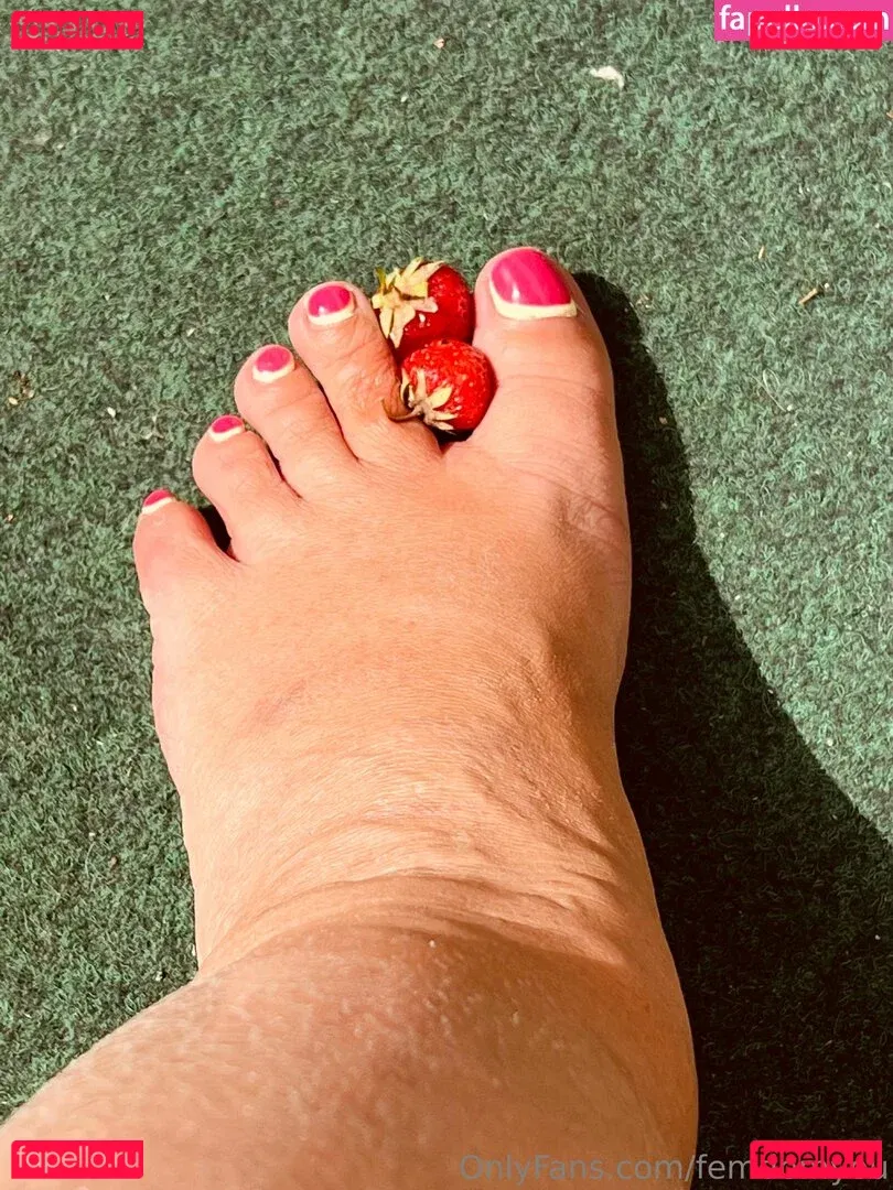 femdomyou Onlyfans Photo Gallery 