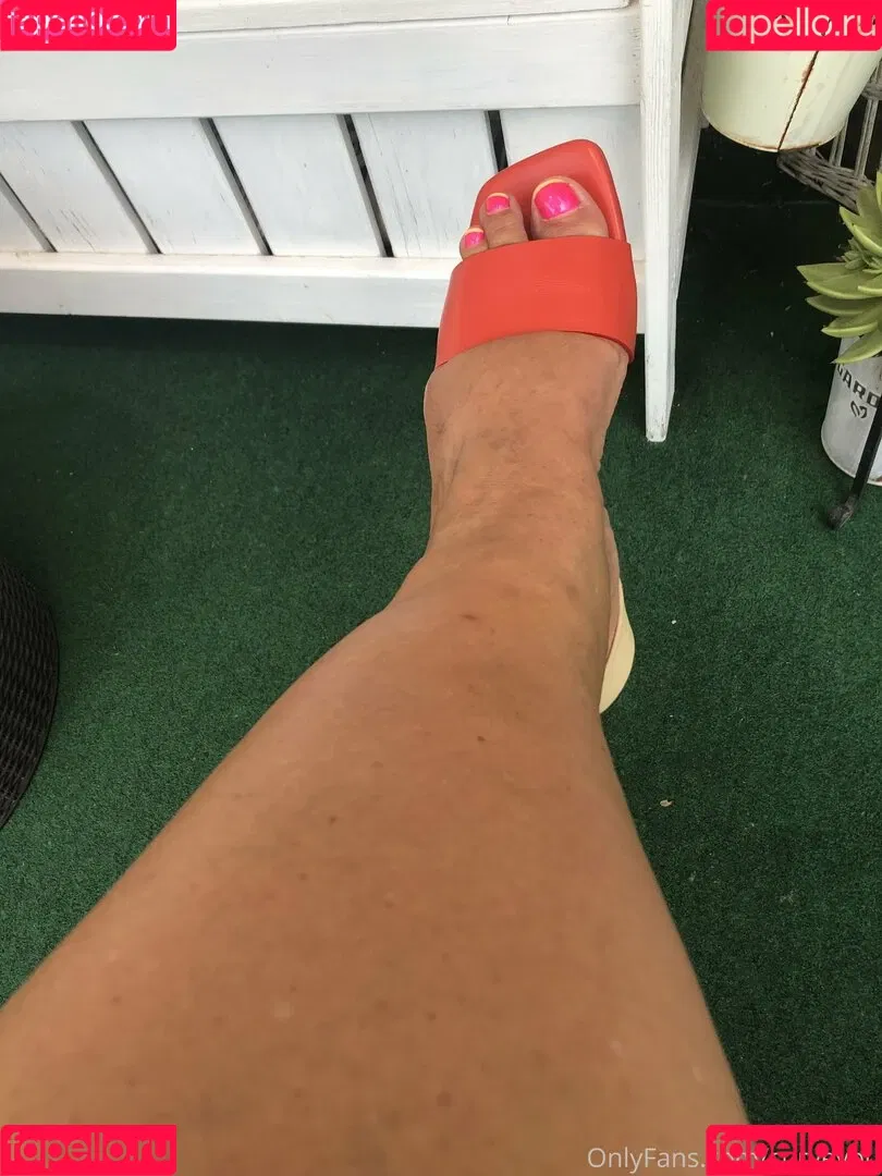 femdomyou Onlyfans Photo Gallery 