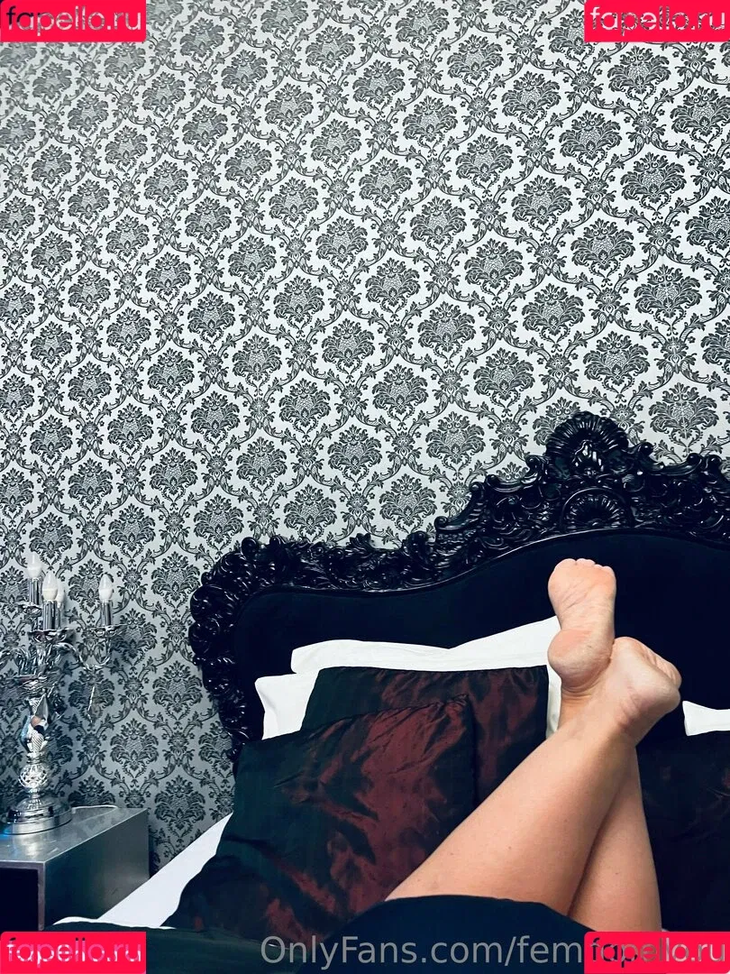 femdomyou Onlyfans Photo Gallery 