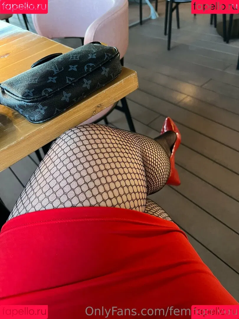 femdomyou Onlyfans Photo Gallery 