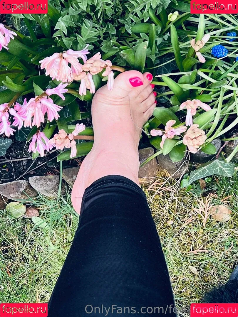 femdomyou Onlyfans Photo Gallery 