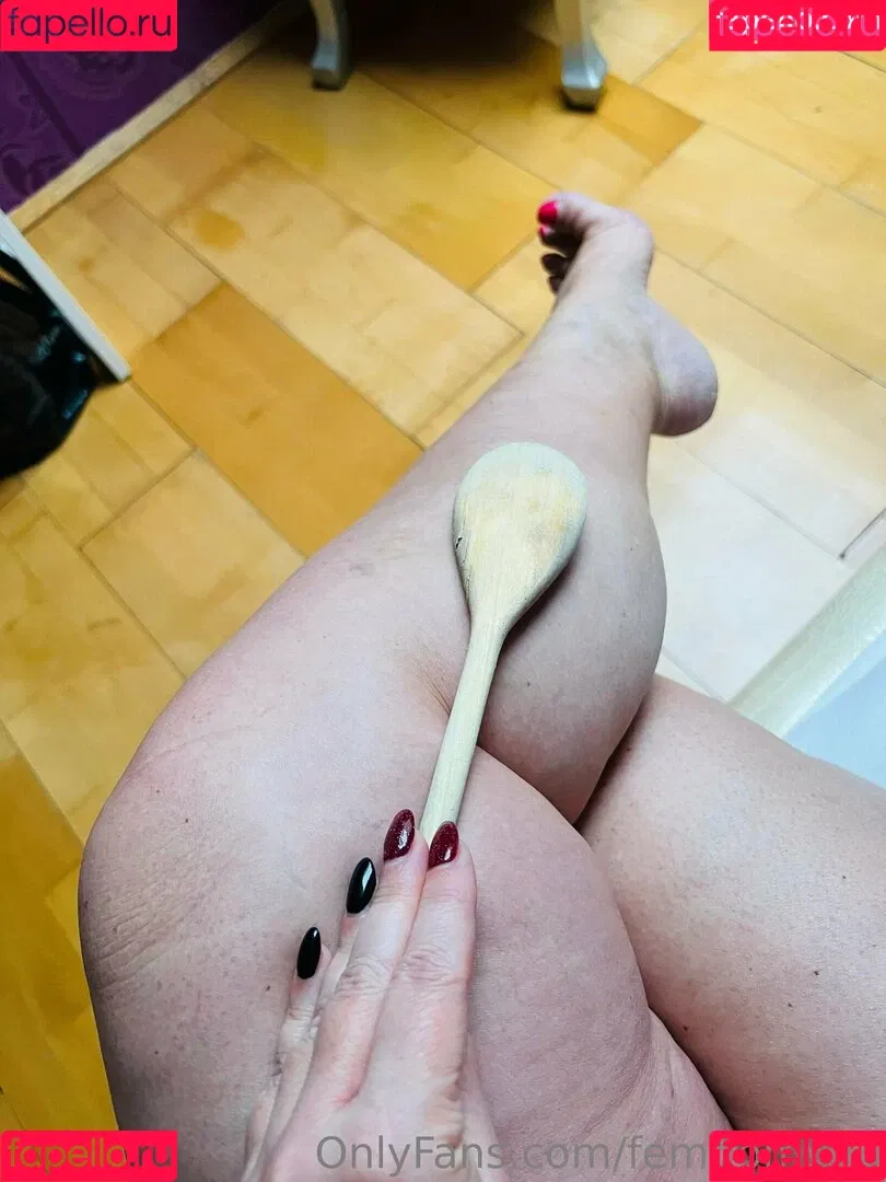 femdomyou Onlyfans Photo Gallery 