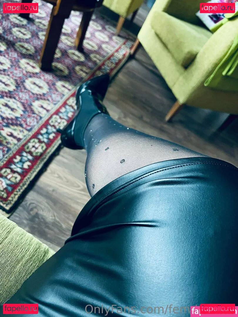 femdomyou Onlyfans Photo Gallery 