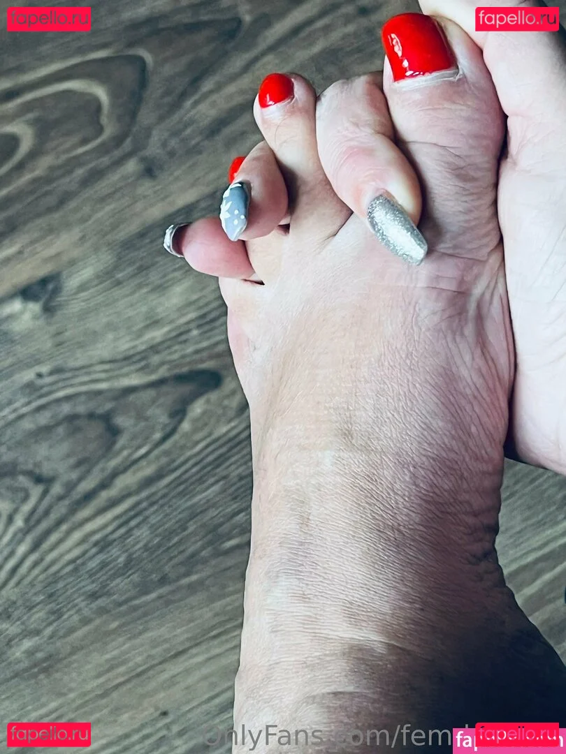 femdomyou Onlyfans Photo Gallery 