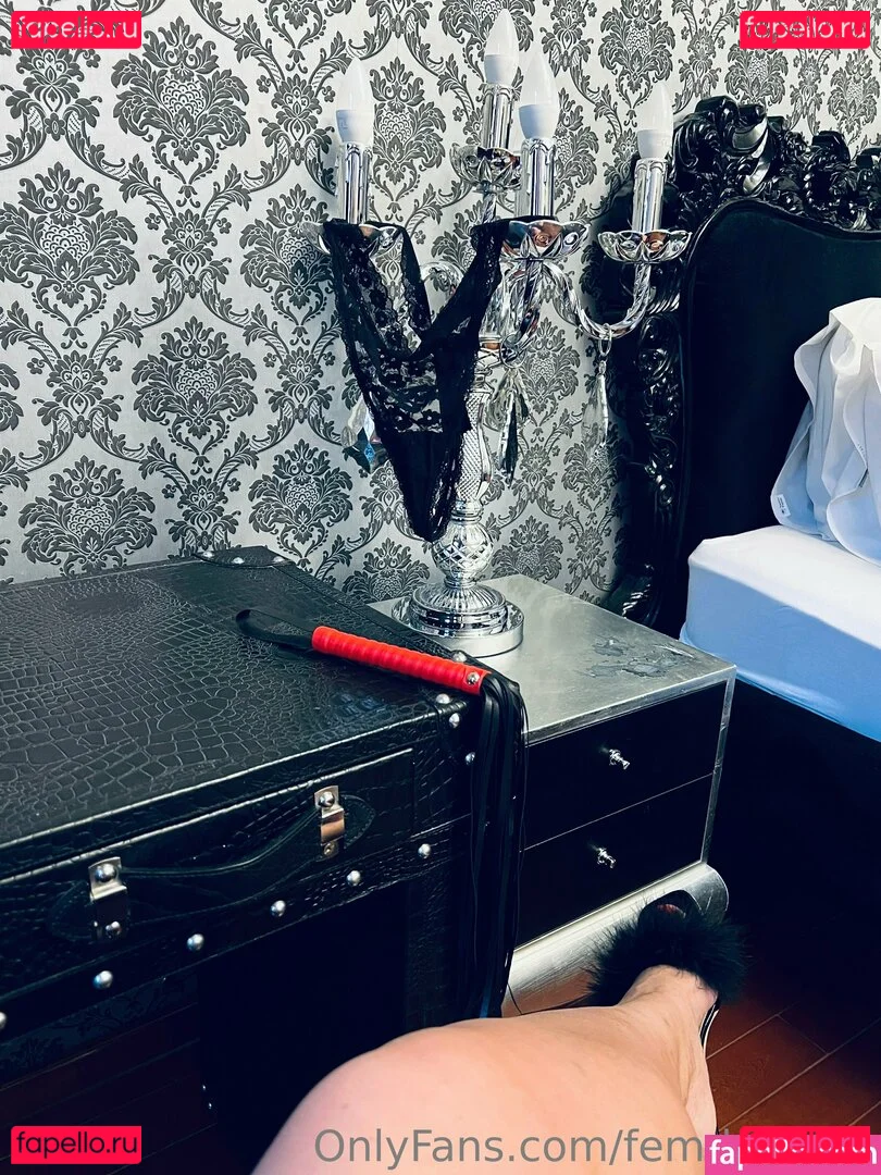 femdomyou Onlyfans Photo Gallery 