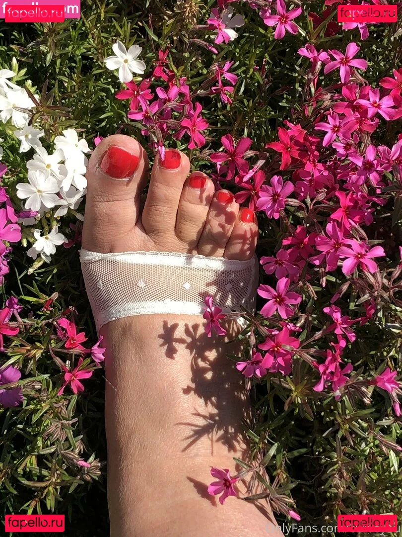 femdomyou Onlyfans Photo Gallery 