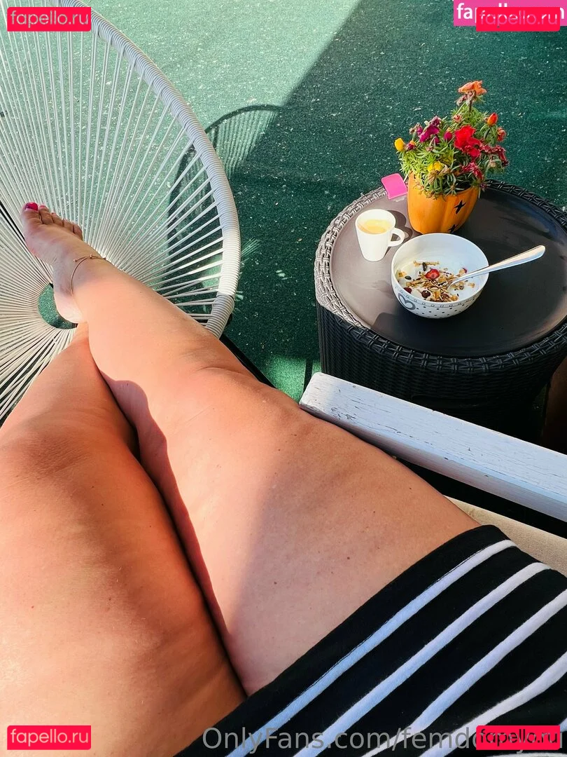 femdomyou Onlyfans Photo Gallery 