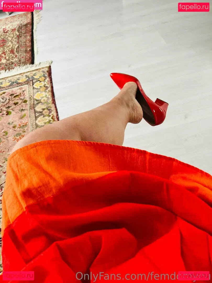 femdomyou Onlyfans Photo Gallery 