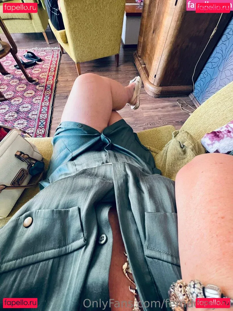 femdomyou Onlyfans Photo Gallery 