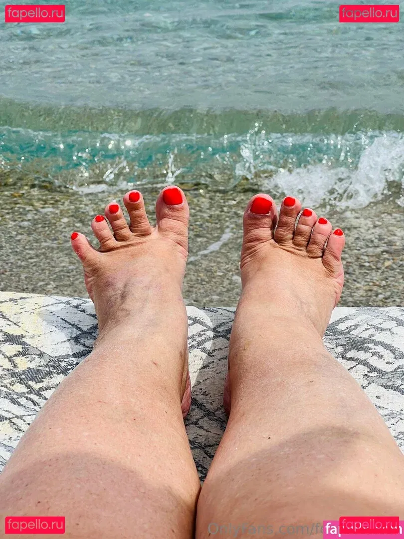 femdomyou Onlyfans Photo Gallery 