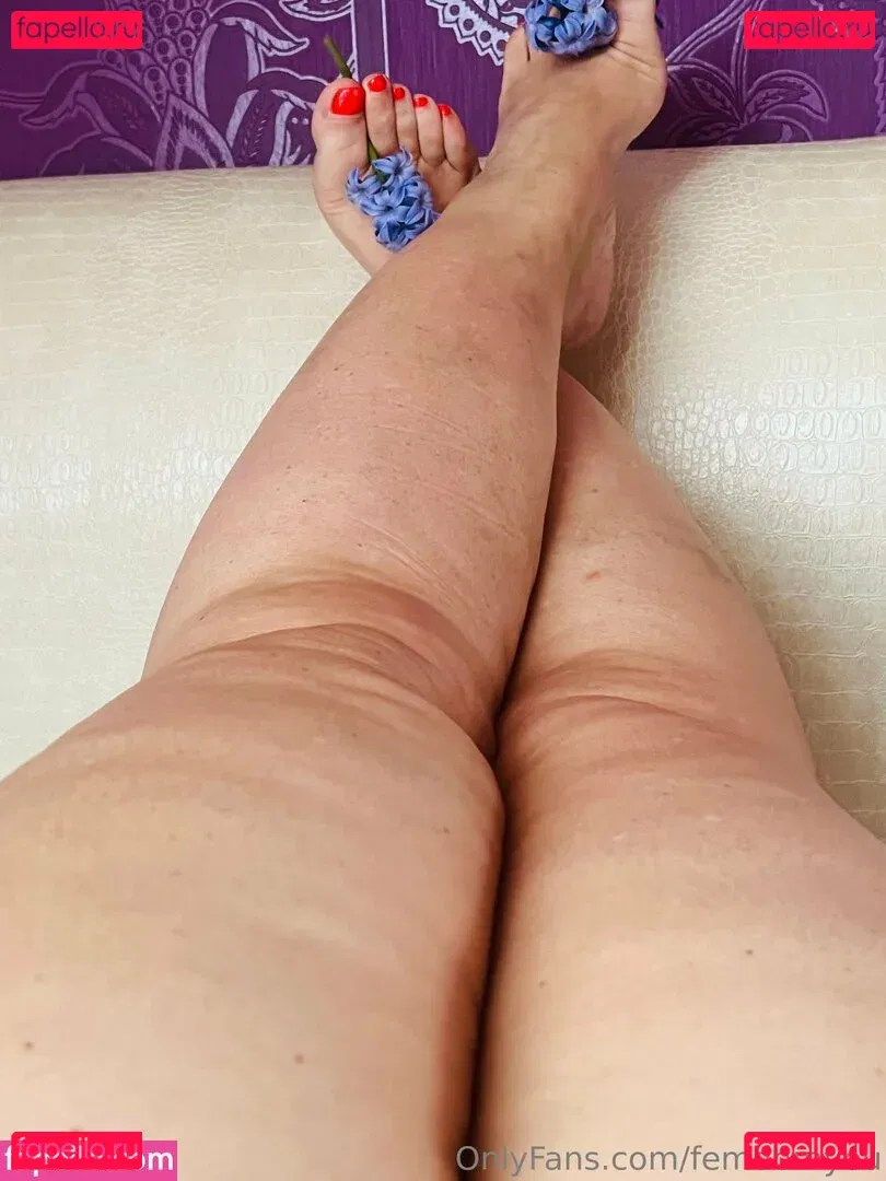 femdomyou Onlyfans Photo Gallery 