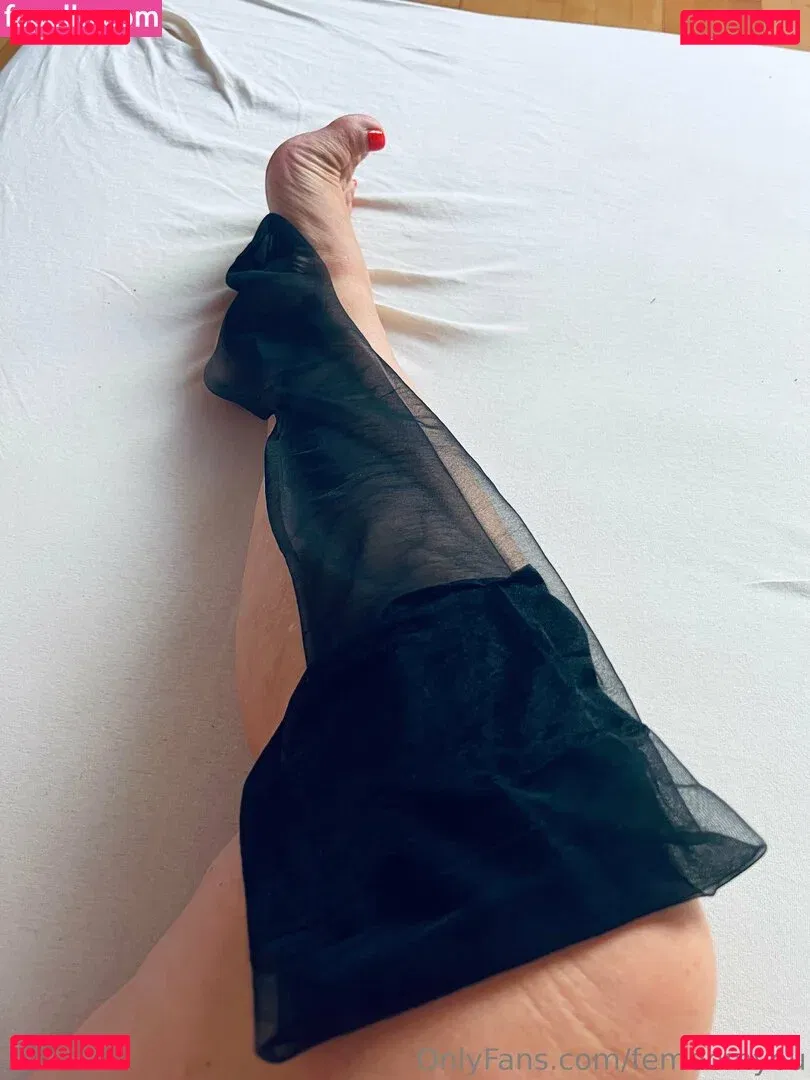 femdomyou Onlyfans Photo Gallery 