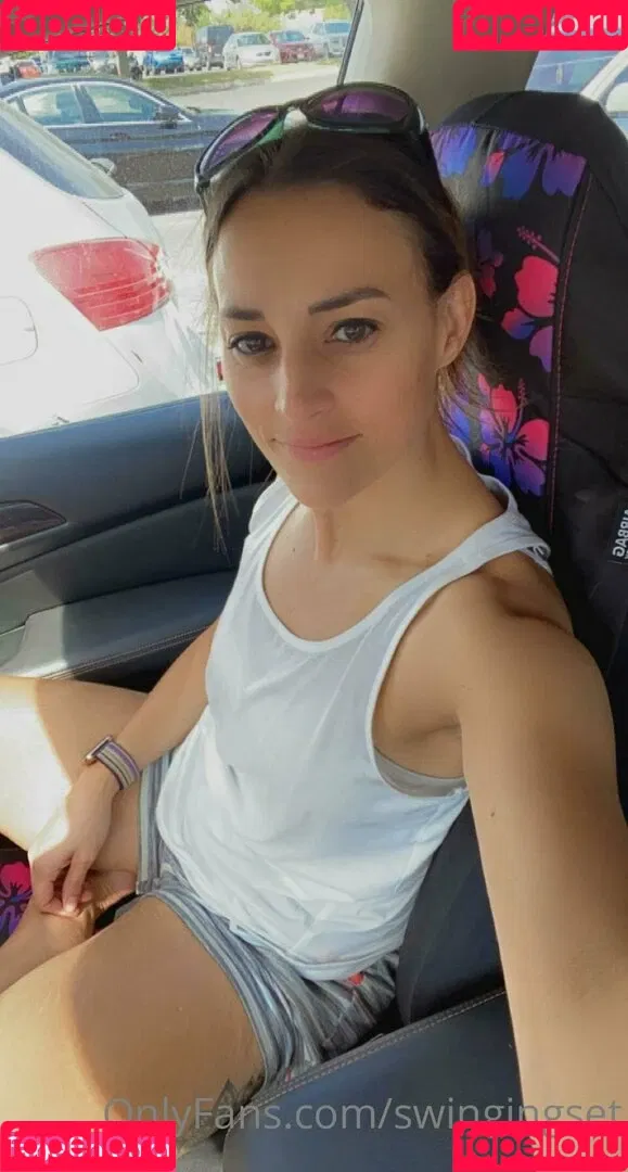 swingingset Onlyfans Photo Gallery 