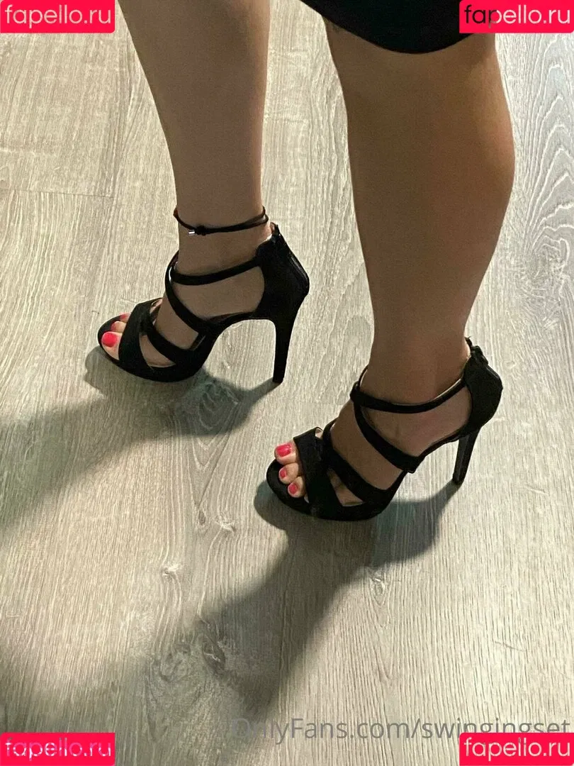swingingset Onlyfans Photo Gallery 