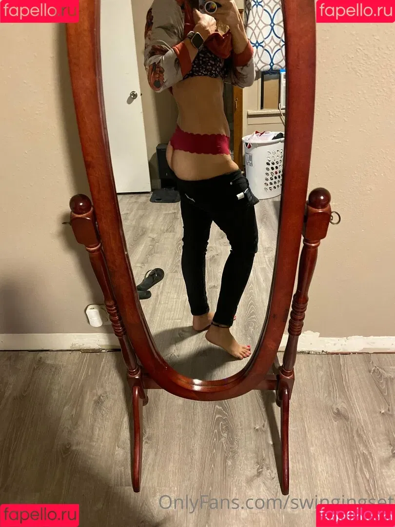 swingingset Onlyfans Photo Gallery 