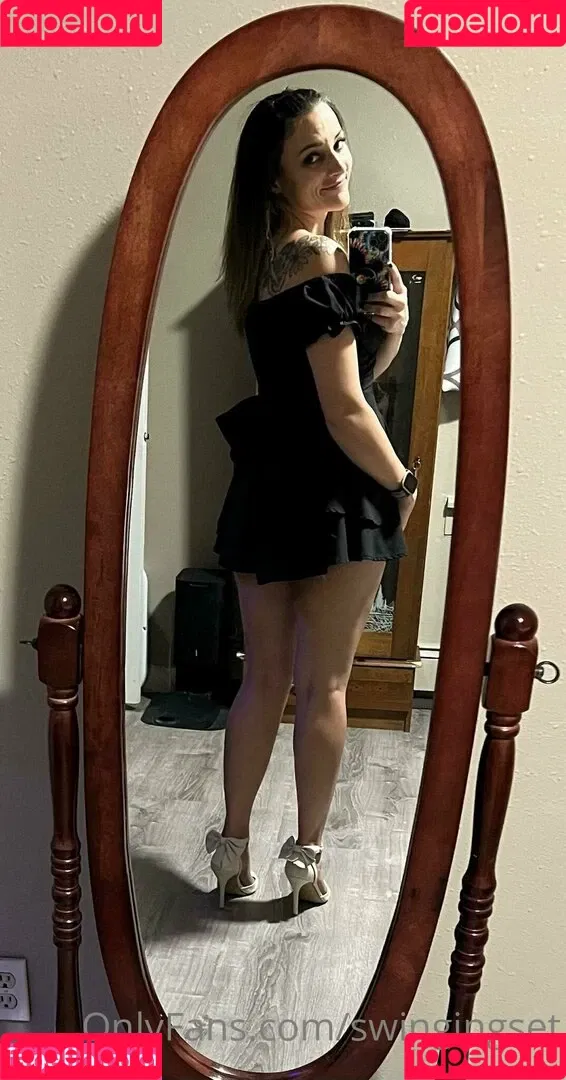 swingingset Onlyfans Photo Gallery 