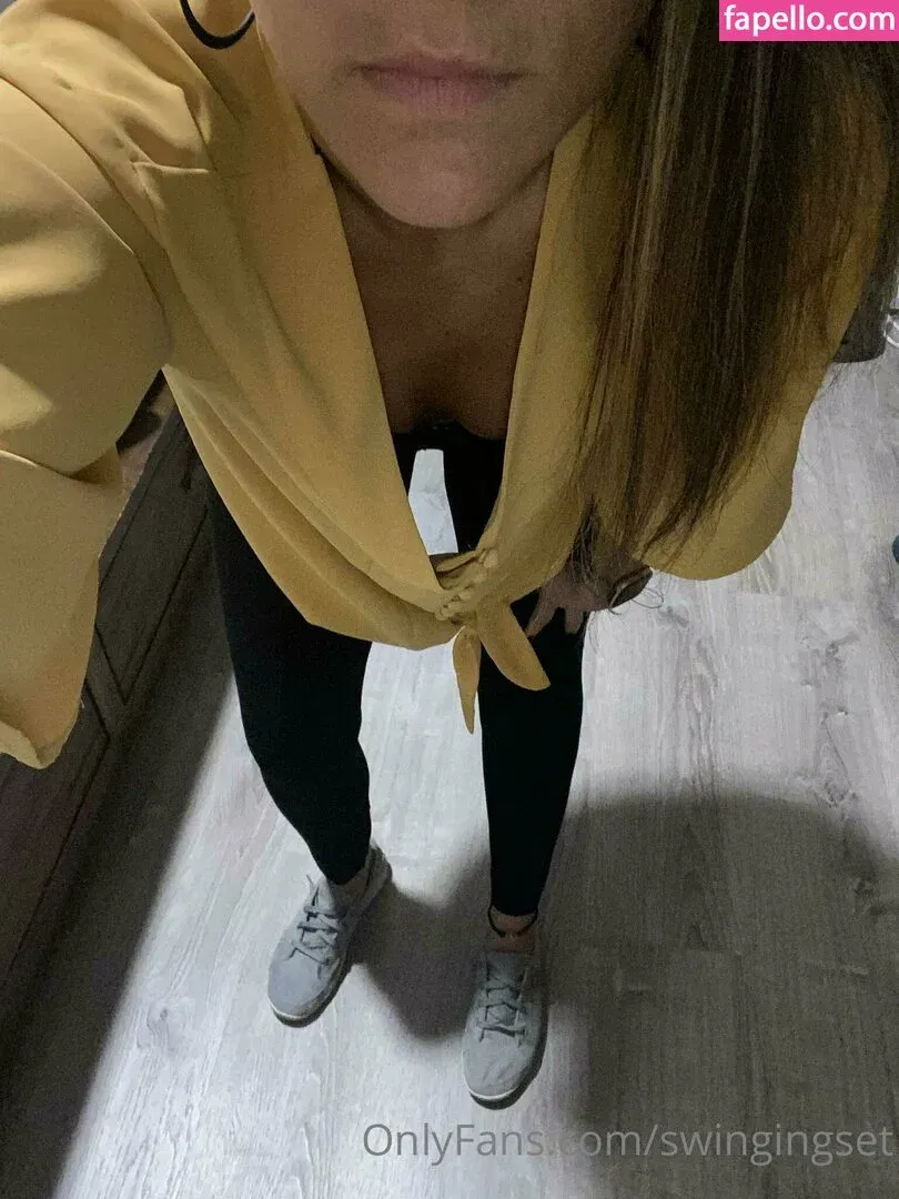 swingingset Onlyfans Photo Gallery 