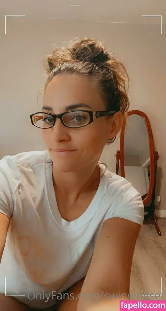 swingingset Onlyfans Photo Gallery 