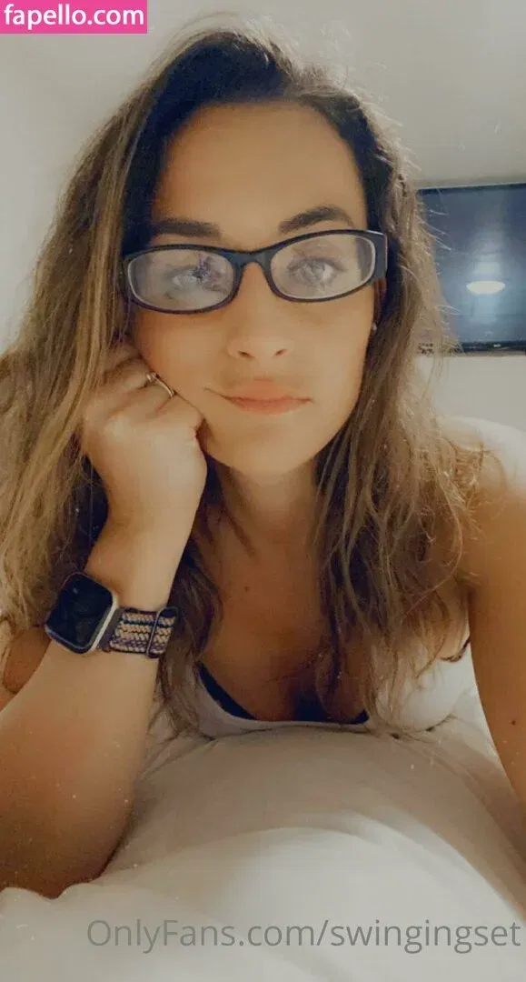 swingingset Onlyfans Photo Gallery 