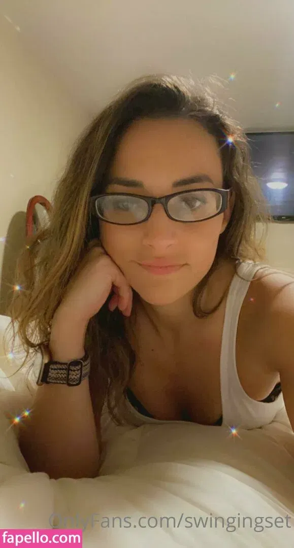 swingingset Onlyfans Photo Gallery 