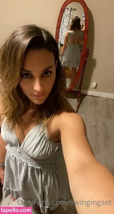 swingingset Onlyfans Photo Gallery 