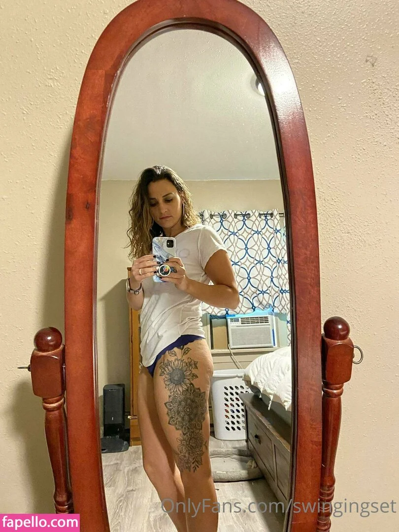 swingingset Onlyfans Photo Gallery 