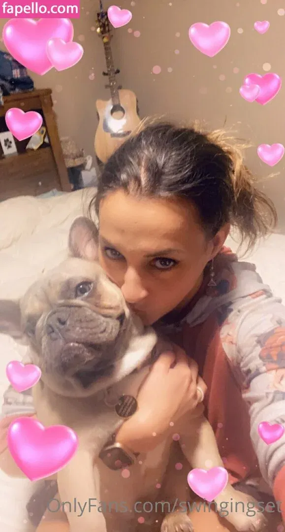 swingingset Onlyfans Photo Gallery 