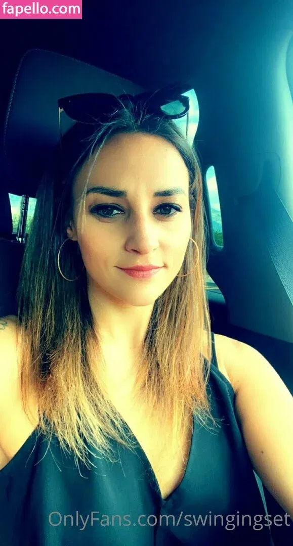 swingingset Onlyfans Photo Gallery 