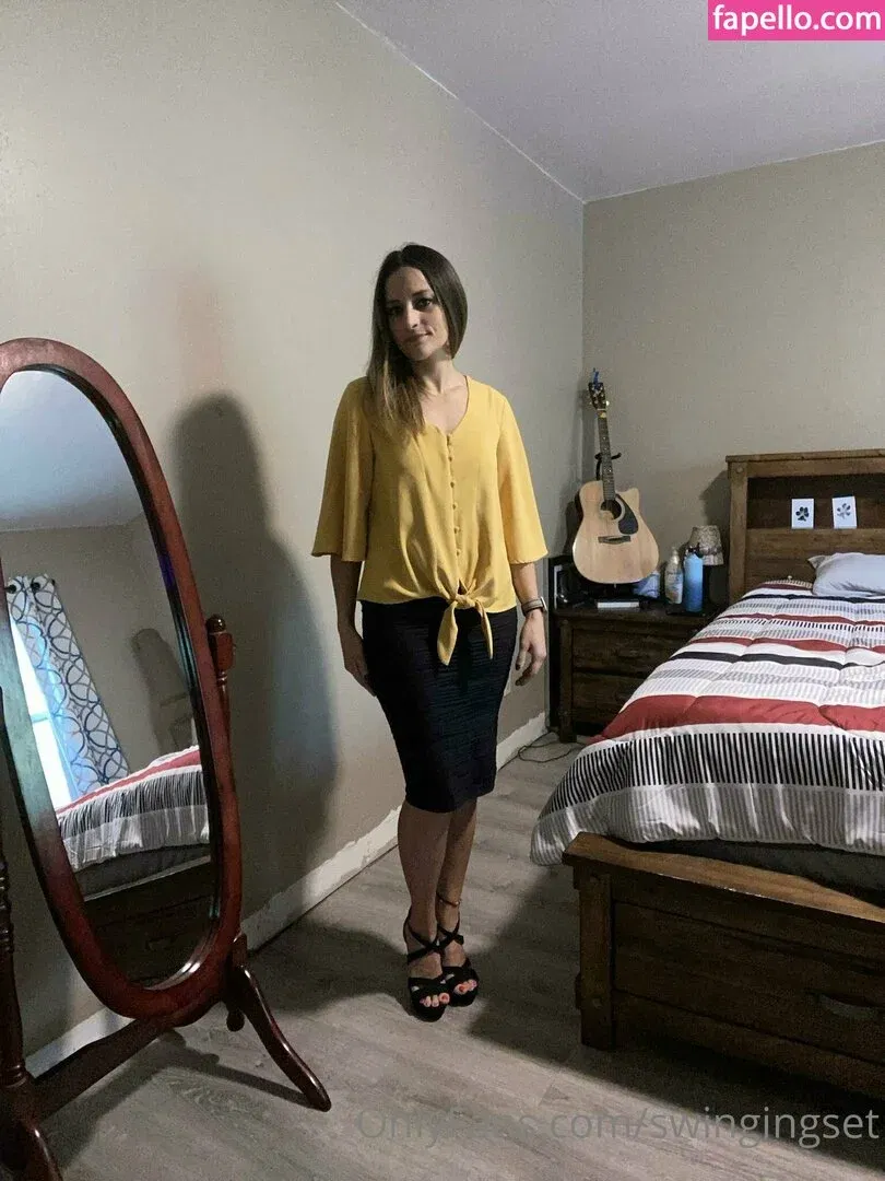 swingingset Onlyfans Photo Gallery 