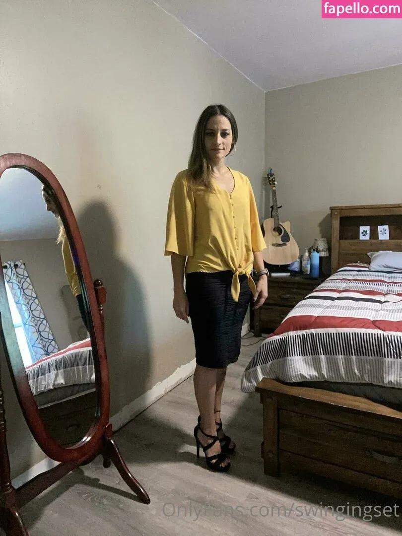 swingingset Onlyfans Photo Gallery 