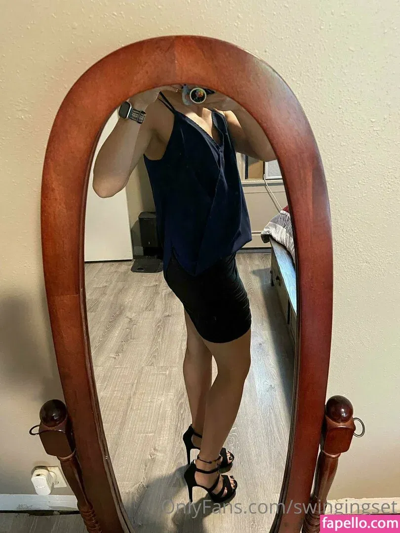 swingingset Onlyfans Photo Gallery 