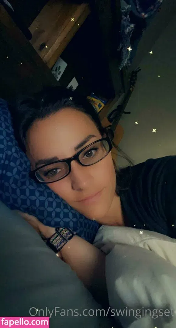 swingingset Onlyfans Photo Gallery 