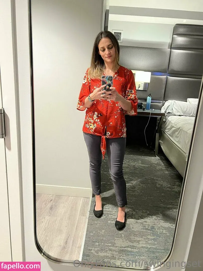 swingingset Onlyfans Photo Gallery 